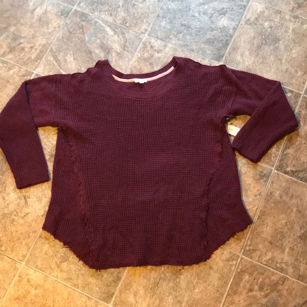 Size 2x Skylar & Jade open shoulder sweater